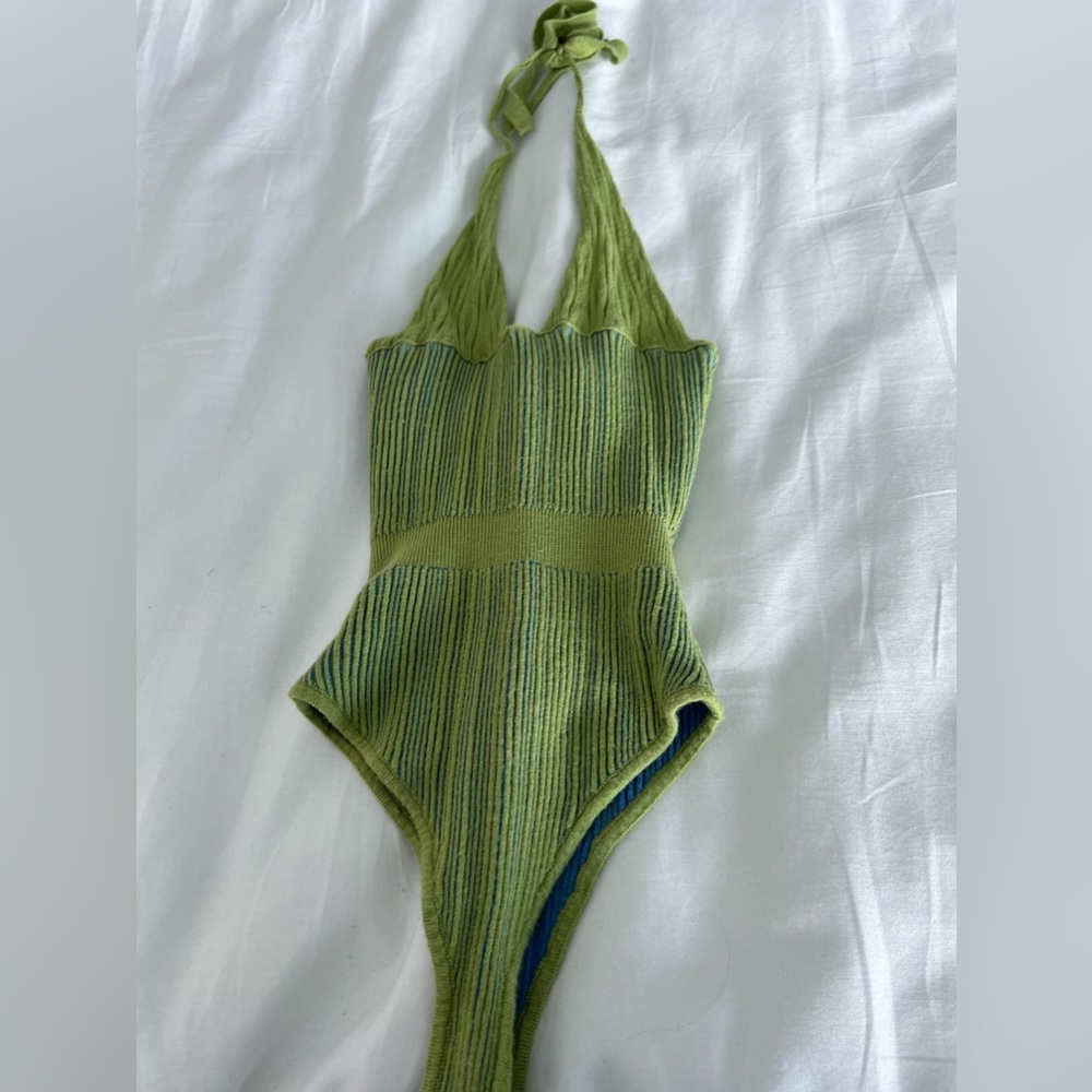 Bodysuit green never used